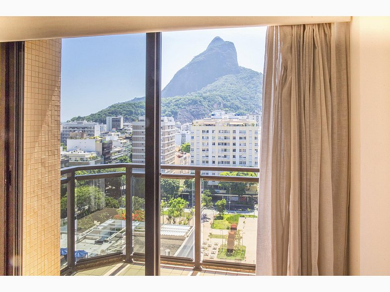 Leblon apartment with stunning views | JUMP IN BED LEBLON 4